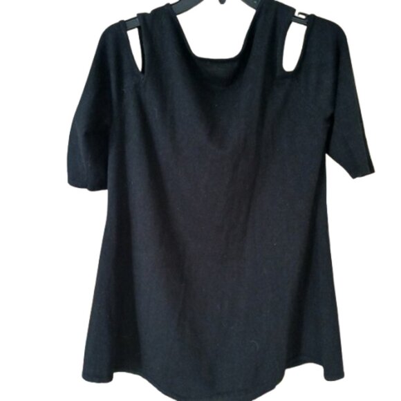 Belldini Cold Shoulder Black Lace-Up Women's Short Sleeve Sweater Size L - Picture 4 of 9